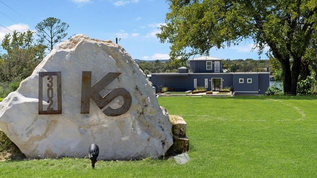 302 Green Acres DR, Marble Falls, TX 78654