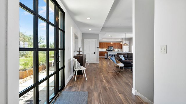 302 Green Acres DR, Marble Falls, TX 78654