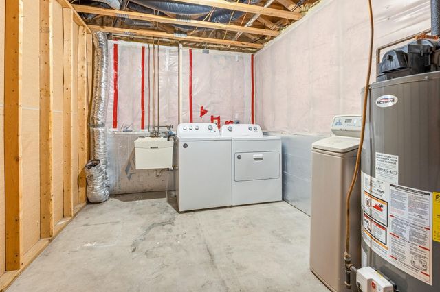 1026 Pioneer Trail SE, Cambridge, MN 55008