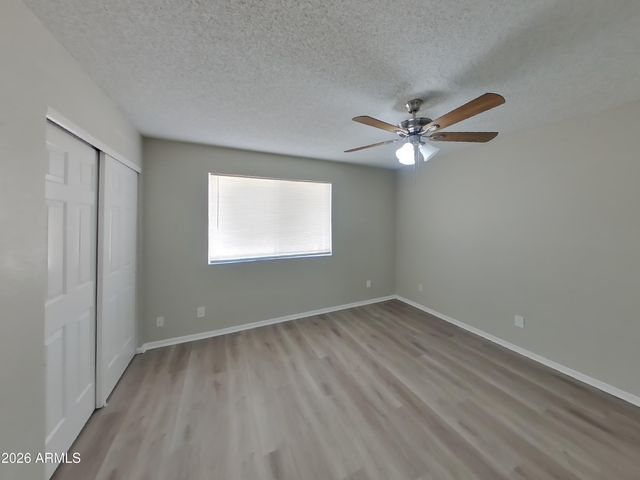 6826 W CHOLLA Street, Peoria, AZ 85345