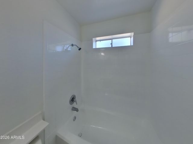 6826 W CHOLLA Street, Peoria, AZ 85345