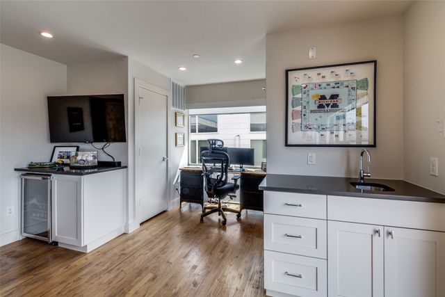 5907 Lindell Avenue A, Dallas, TX 75206