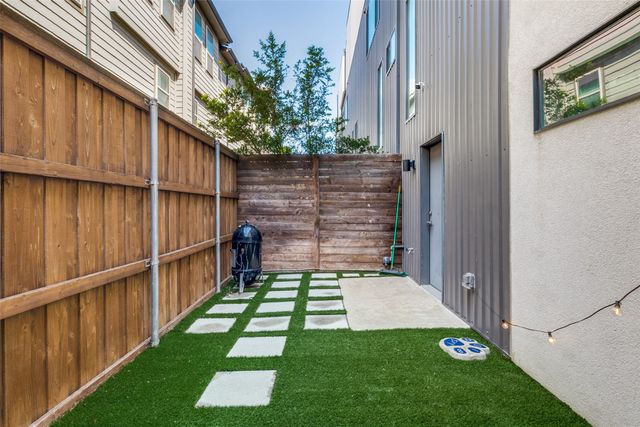 5907 Lindell Avenue A, Dallas, TX 75206