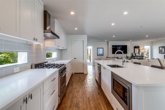 5907 Lindell Avenue A, Dallas, TX 75206