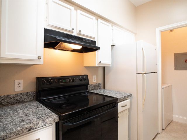 6500 Harbor Town Drive 2806, Houston, TX 77036