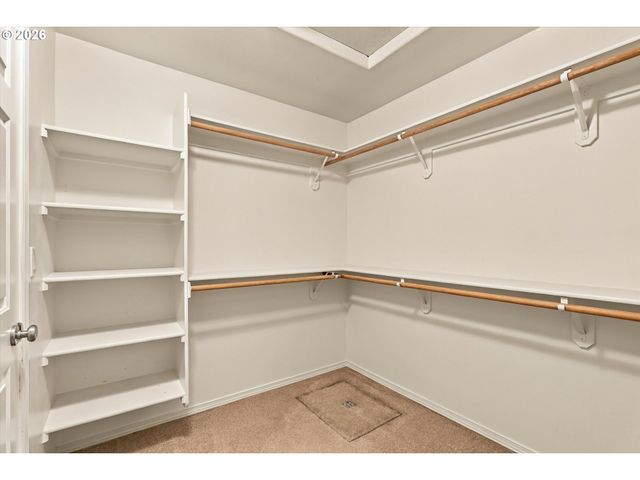 645 N JUNIPER Ct, Canby, OR 97013