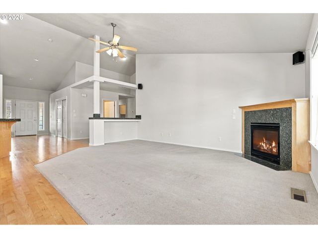 645 N JUNIPER Ct, Canby, OR 97013