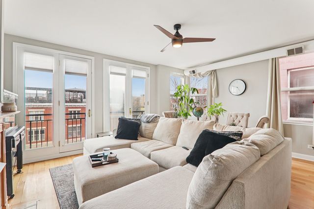 2403 W Lexington Street 3, Chicago, IL 60612