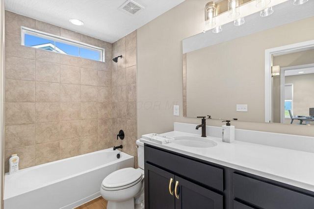 10855 Bellflower Drive, Plain City, OH 43064