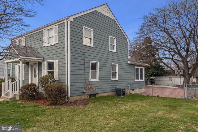 210 KUSER RD, Hamilton, NJ 08619