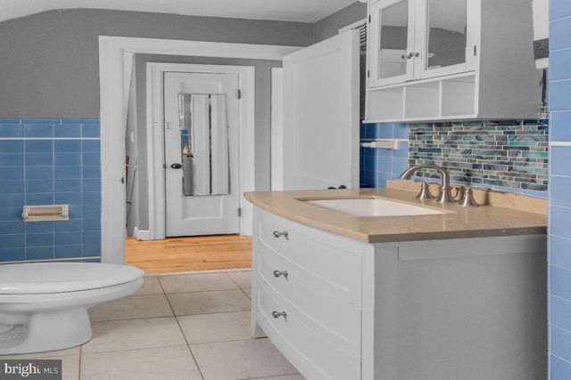 210 KUSER RD, Hamilton, NJ 08619