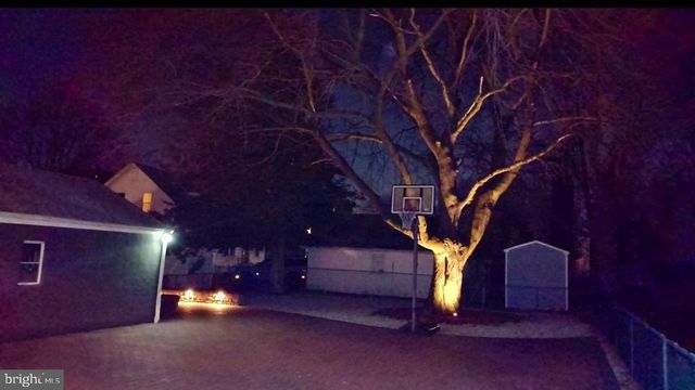 210 KUSER RD, Hamilton, NJ 08619