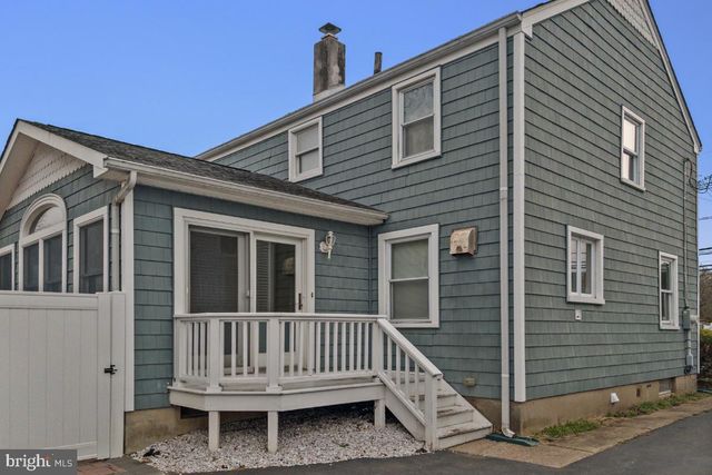 210 KUSER RD, Hamilton, NJ 08619