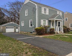 210 KUSER RD, Hamilton, NJ 08619