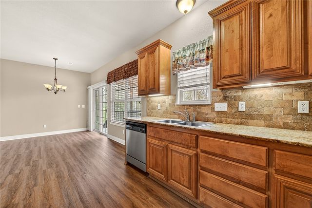 8 Sherman Drive, Bella Vista, AR 72715