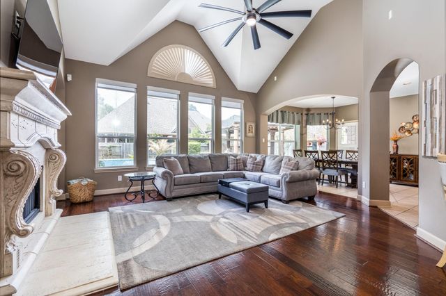 28307 Shining Creek Lane, Spring, TX 77386