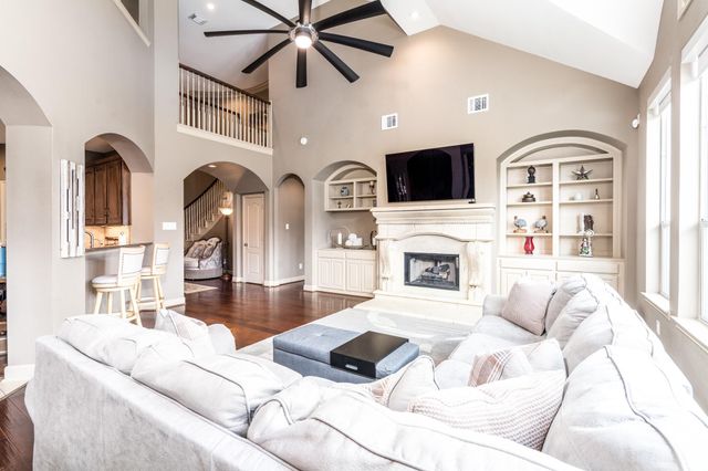 28307 Shining Creek Lane, Spring, TX 77386