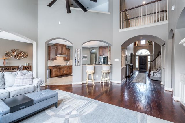 28307 Shining Creek Lane, Spring, TX 77386