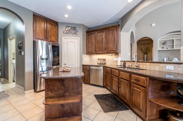 28307 Shining Creek Lane, Spring, TX 77386