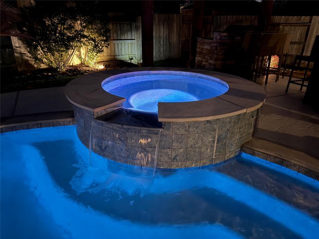 28307 Shining Creek Lane, Spring, TX 77386