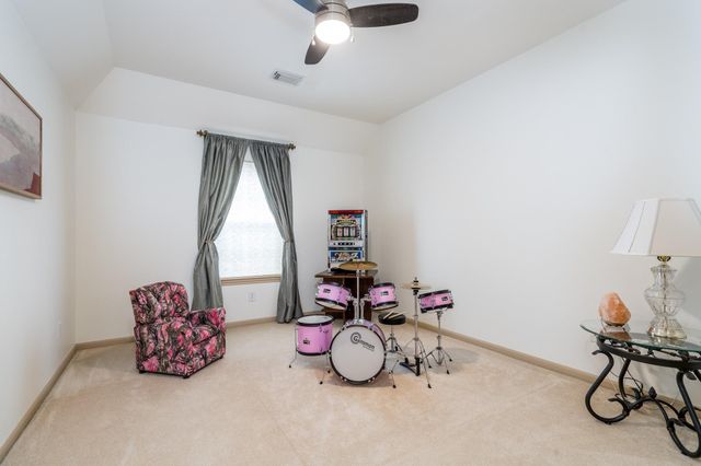 28307 Shining Creek Lane, Spring, TX 77386