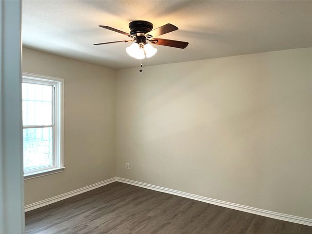 3537 Avenue I, Fort Worth, TX 76105