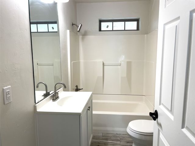 3537 Avenue I, Fort Worth, TX 76105