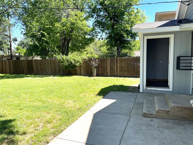 3537 Avenue I, Fort Worth, TX 76105