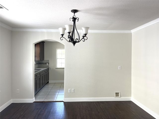 3537 Avenue I, Fort Worth, TX 76105