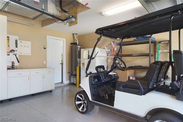 10514 Bella Vista DR, Fort Myers, FL 33913