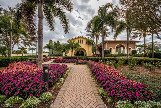 10514 Bella Vista DR, Fort Myers, FL 33913