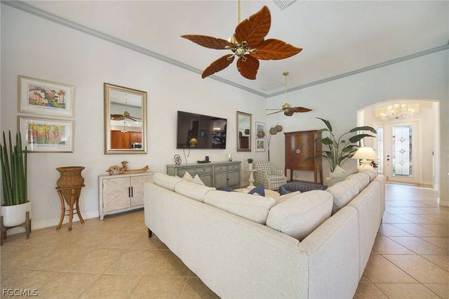 10514 Bella Vista DR, Fort Myers, FL 33913