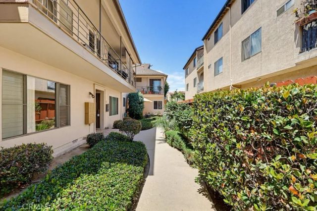 2060 E 3rd, Long Beach, CA 90814