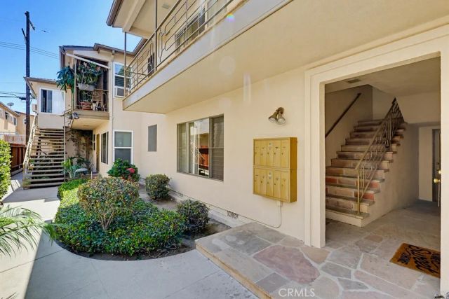 2060 E 3rd, Long Beach, CA 90814
