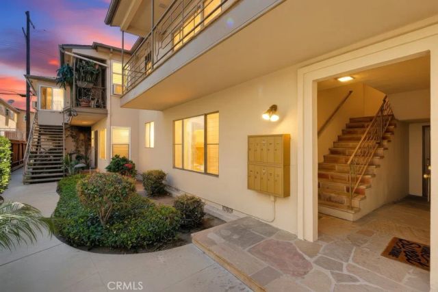 2060 E 3rd, Long Beach, CA 90814