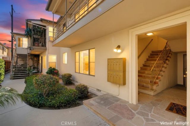 2060 E 3rd, Long Beach, CA 90814