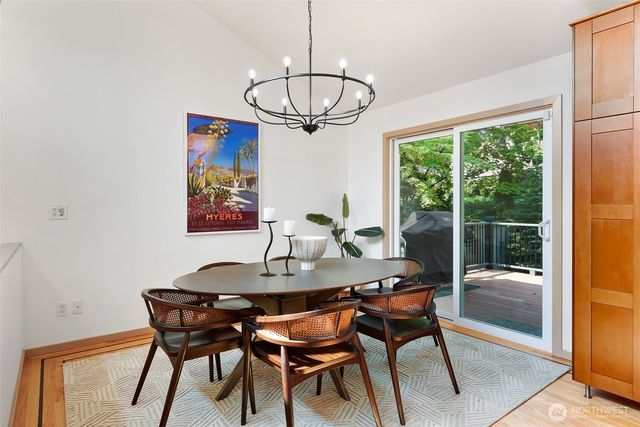 9559 45th Avenue NE, Seattle, WA 98115