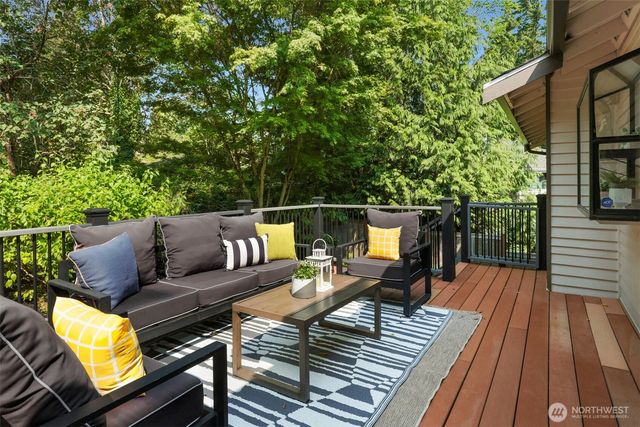9559 45th Avenue NE, Seattle, WA 98115