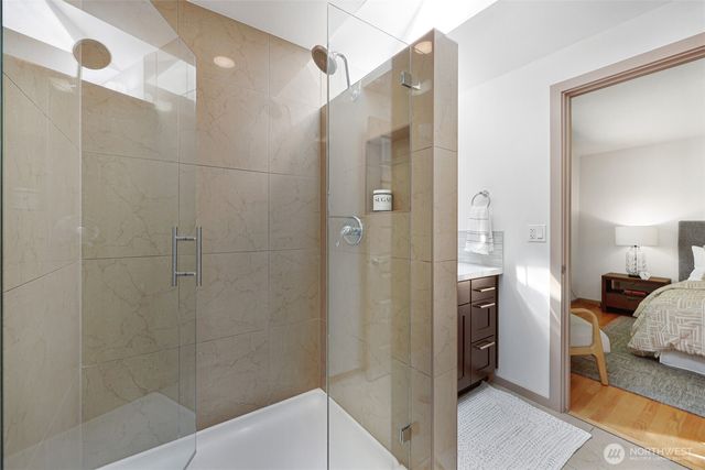 9559 45th Avenue NE, Seattle, WA 98115