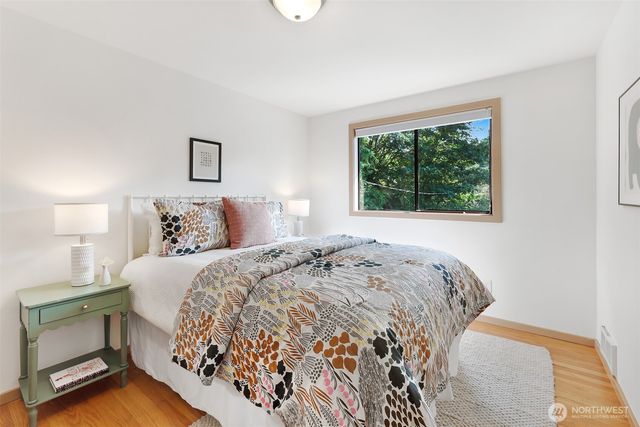 9559 45th Avenue NE, Seattle, WA 98115
