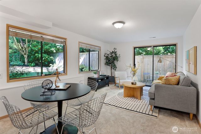 9559 45th Avenue NE, Seattle, WA 98115
