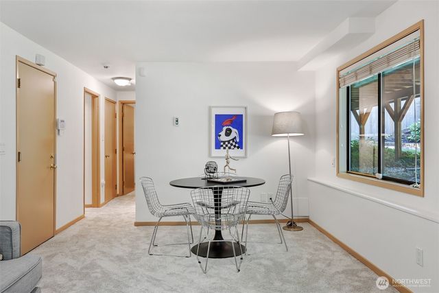 9559 45th Avenue NE, Seattle, WA 98115