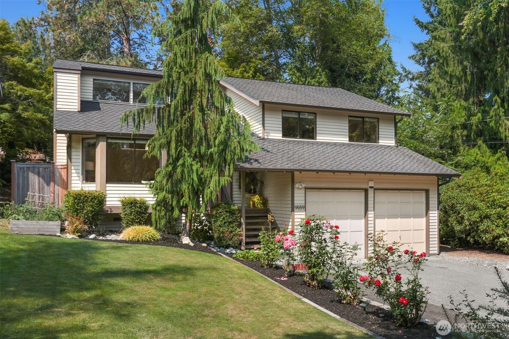 9559 45th Avenue NE, Seattle, WA 98115
