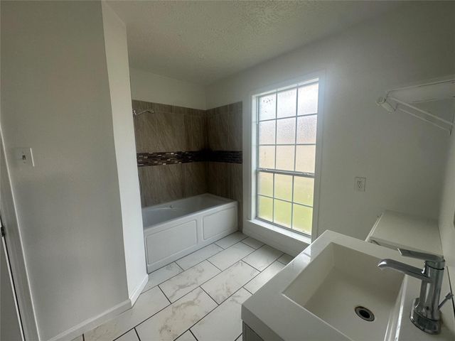 11435 Meadoway Drive, Houston, TX 77089