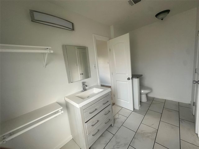 11435 Meadoway Drive, Houston, TX 77089