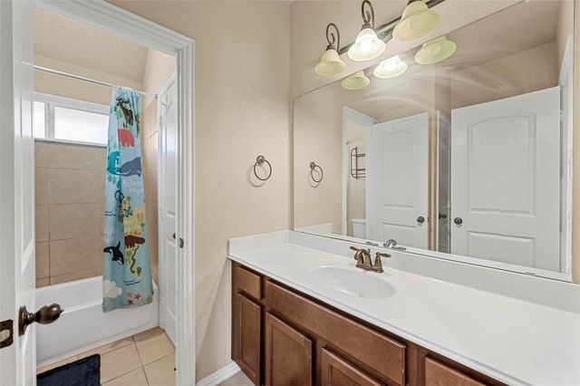 6409 Tuckers Place, Rowlett, TX 75089