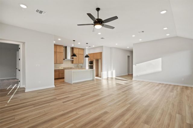 113 McDougall Pass, Liberty Hill, TX 78642