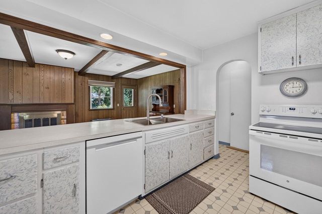4318 Tokay Boulevard, Madison, WI 53711