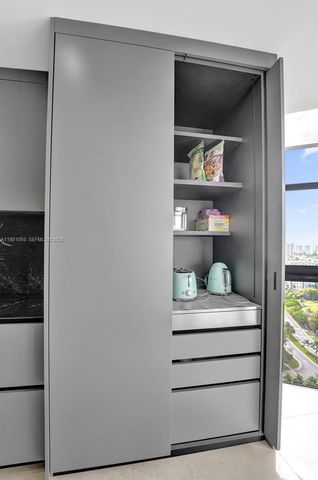 20281 E Country Club Dr 2209, Aventura, FL 33180