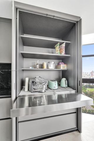 20281 E Country Club Dr 2209, Aventura, FL 33180